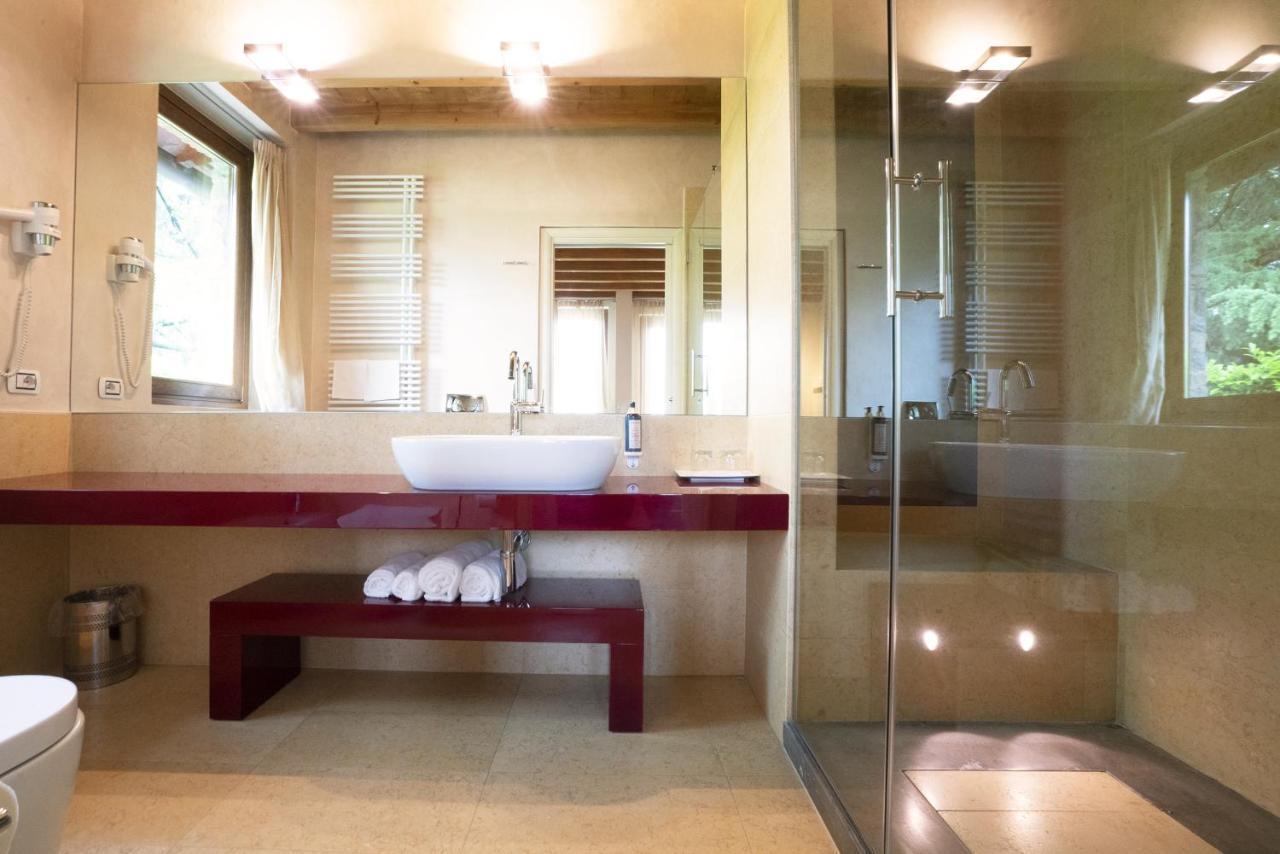 Il Borgo - 1711 Luxury Guest House Arlate Extérieur photo