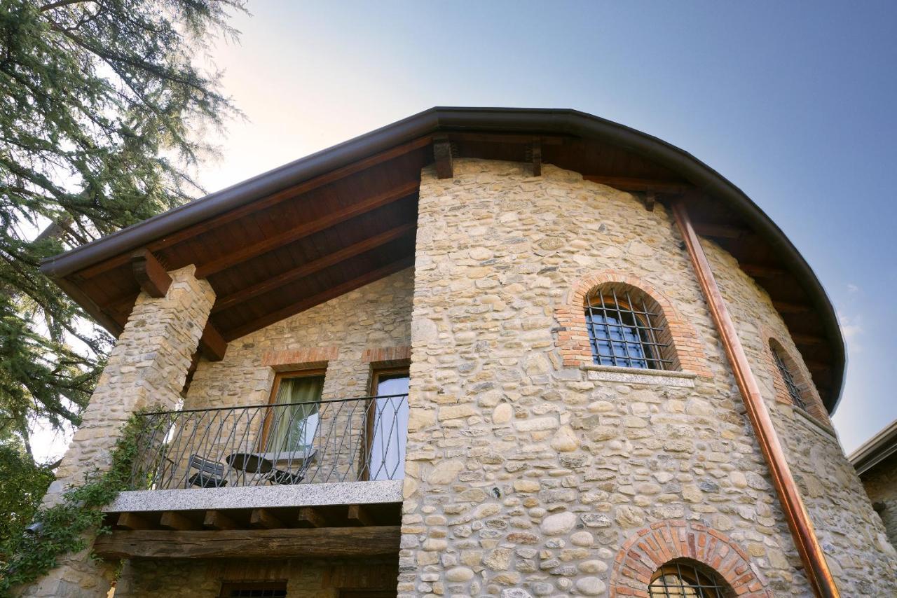 Il Borgo - 1711 Luxury Guest House Arlate Extérieur photo