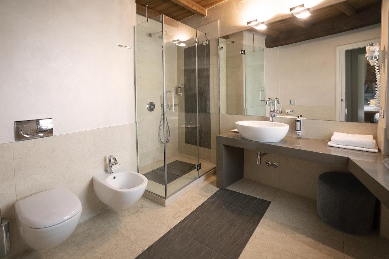 Il Borgo - 1711 Luxury Guest House Arlate Extérieur photo
